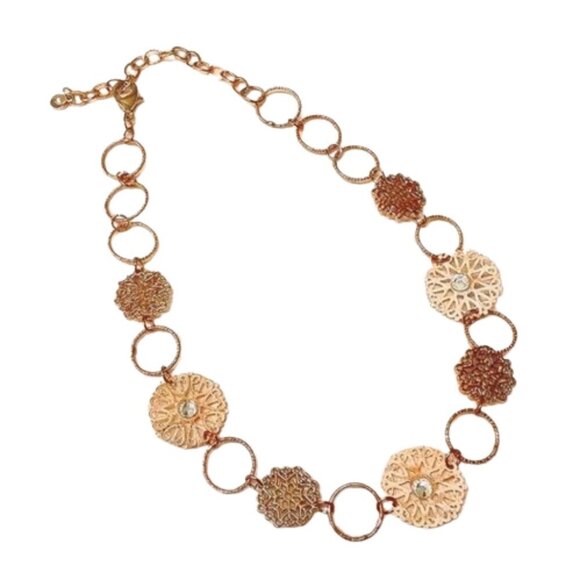 Liz Claiborne Gold Snowflake Medalion Choker Necklace - Picture 1 of 3